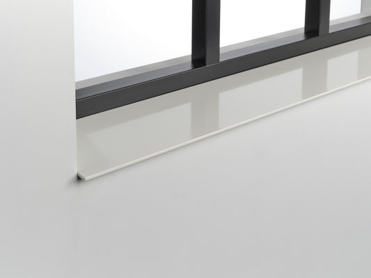 Aluminium vensterbank wit gepoedercoat, onderhoudsvrij en moderne uitstraling