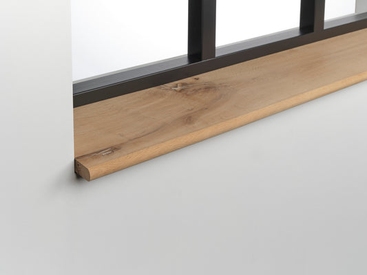 Massief houten vensterbank op maat geschaafd, natuurlijke houtuitstraling