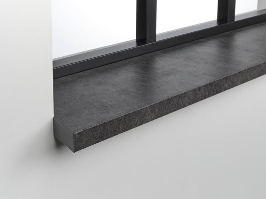 Novaboard Stone vensterbank donkergrijs leisteen look, krachtige industriële uitstraling