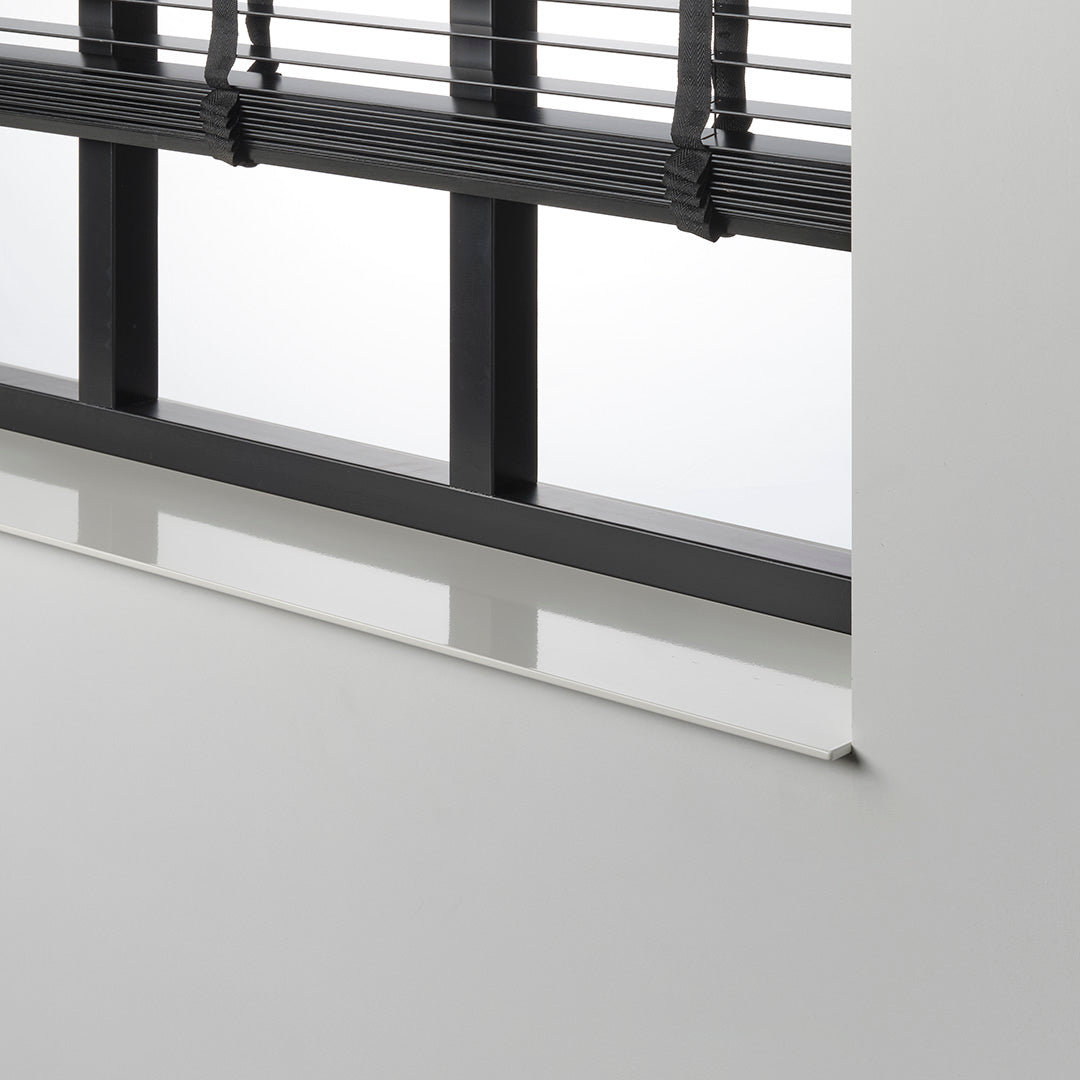 Aluminium vensterbank wit gepoedercoat, onderhoudsvrij en moderne uitstraling