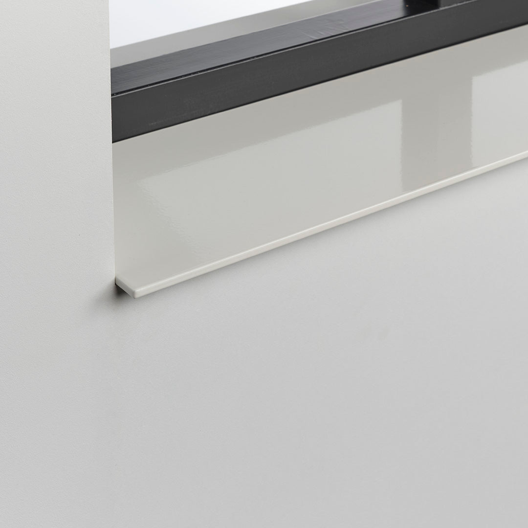 Aluminium vensterbank wit gepoedercoat, onderhoudsvrij en moderne uitstraling