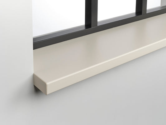 Novaboard vensterbank crème RAL 9001, warme composiet uitstraling