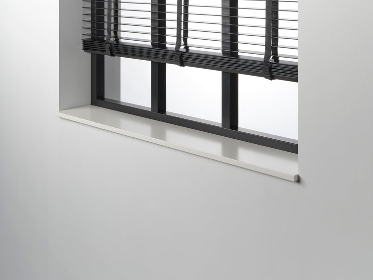 MDF vensterbank Quirinus met klein schuin kantje, vochtwerend V313 materiaal