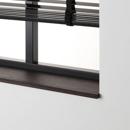 Afwerking van de eiken gefineerde vensterbank Wenge Masai met matte beits.